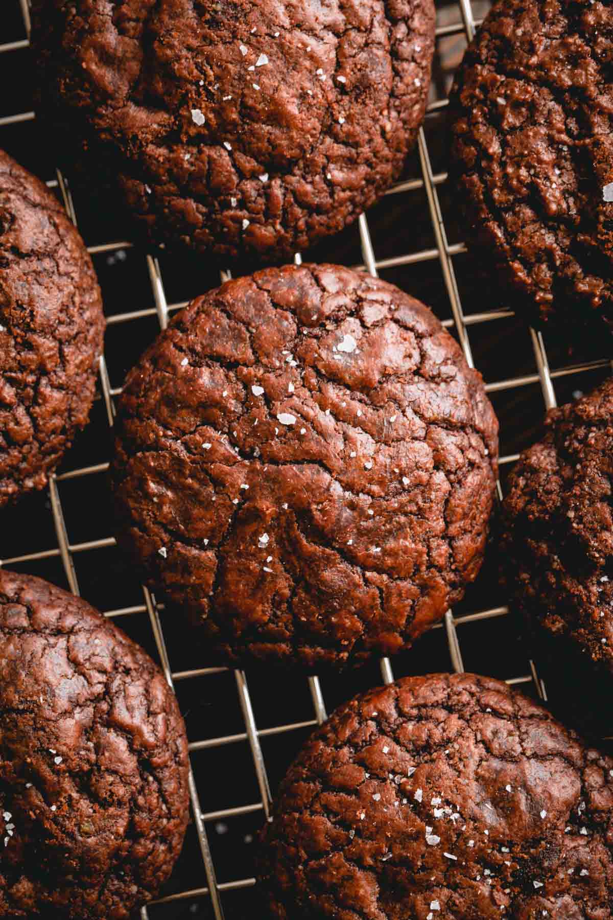 Baking 8K UHD Cookies and Brownies: Easy Recipe Guide for the Best Looking Desserts Ever!