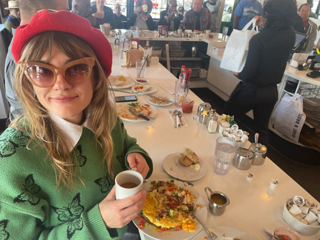 How to pick the perfect long beach breakfast restaurant? Use this guide to find your new favorite!