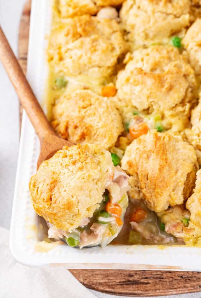 The best chicken and dumpling casserole using bisquick recipe (Quick to make and incredibly yummy for everyone!)