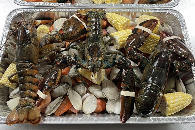 Why is Ocean Catch Seafood Wakefield RI So Popular? (Its All About the Amazing Taste and Freshness!)