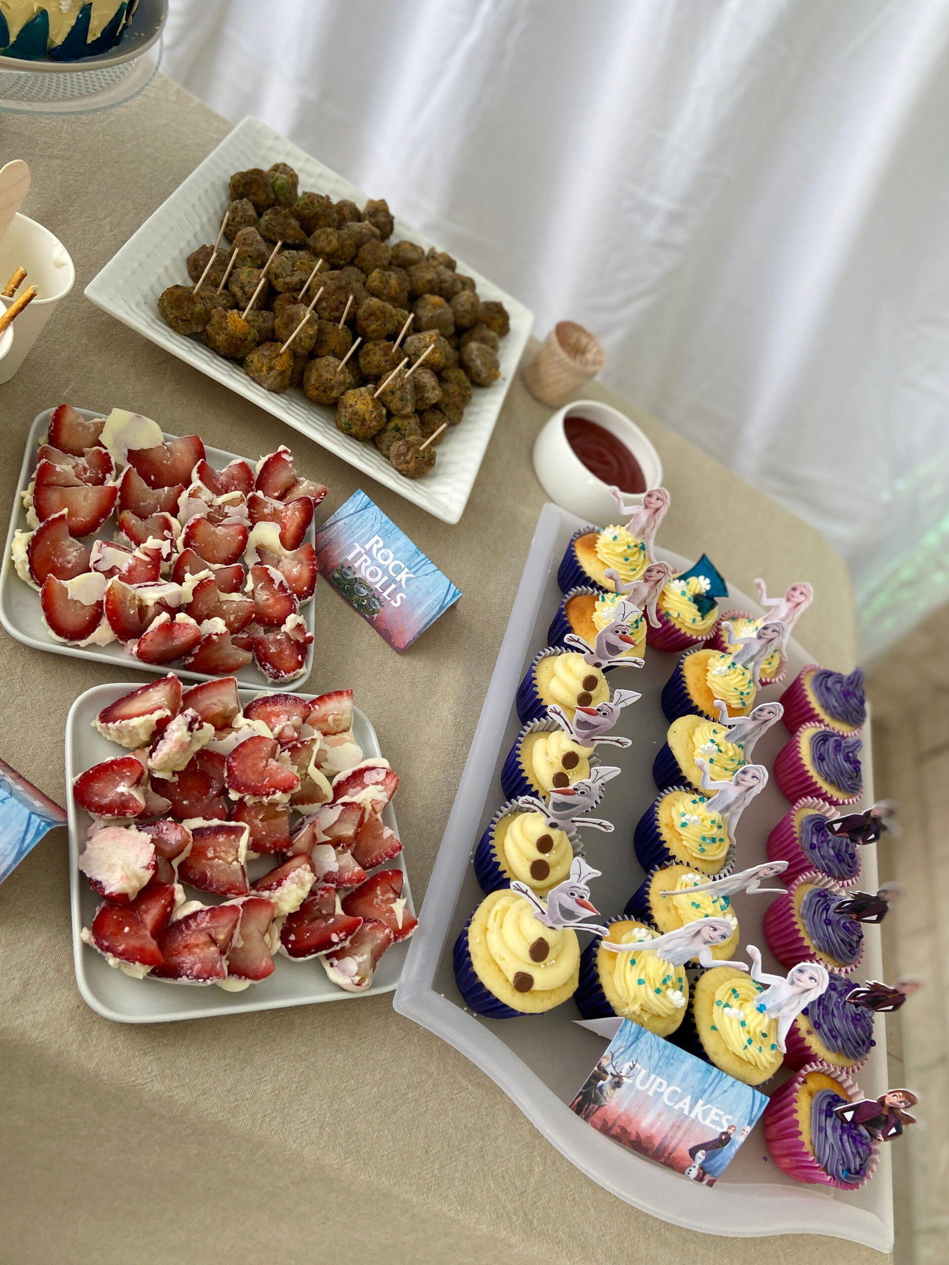 Want quick party snacks like frozen tgif appetizers? Try these simple serving ideas to wow everyone!