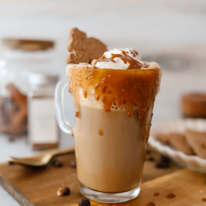 Want a yummy cookie butter latte? Here's how to make this tasty coffee drink at home.