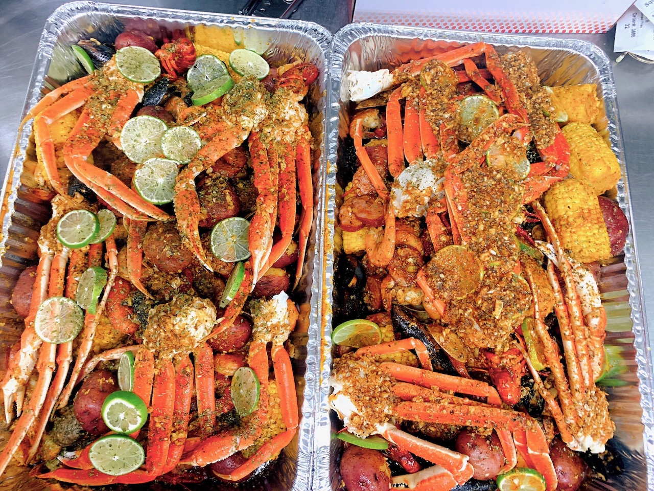Why choose The Tangy Crab - Cajun Seafood and Bar? Taste the best Cajun seafood and enjoy our bar.