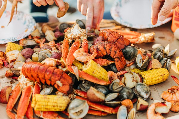 Where to Find Best Seafood on Anna Maria Island, FL?