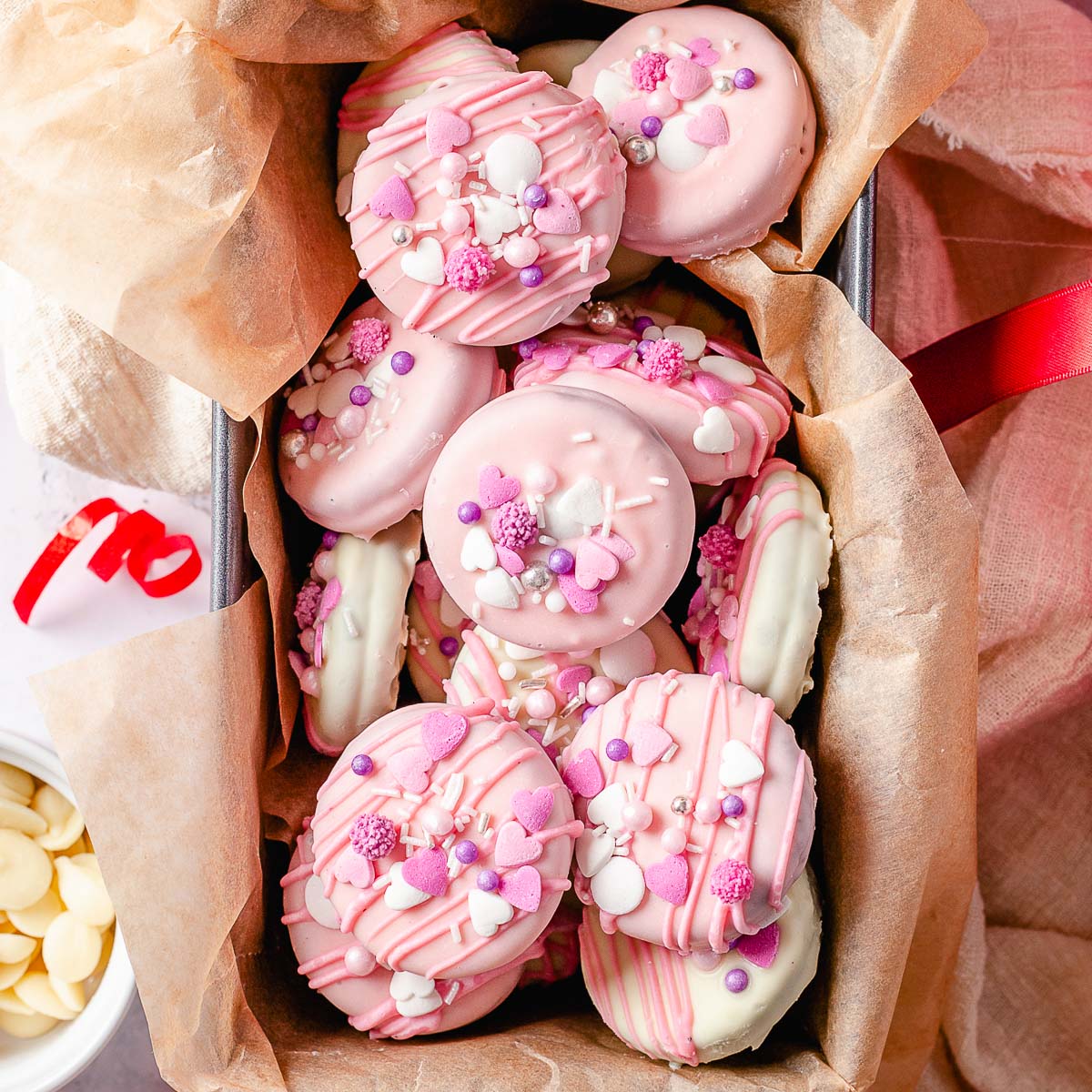 Custom Dipped Oreo Cookie White Chocolate Recipe - Simple Steps Inside!