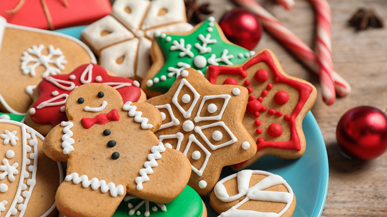 Cookies With Santa Plate Storage Guide Keep Your Treats Fresh Longer