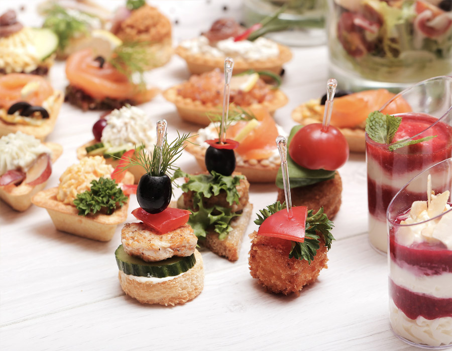 Wedding Reception Appetizers: 5 Easy Finger Foods Guests Love