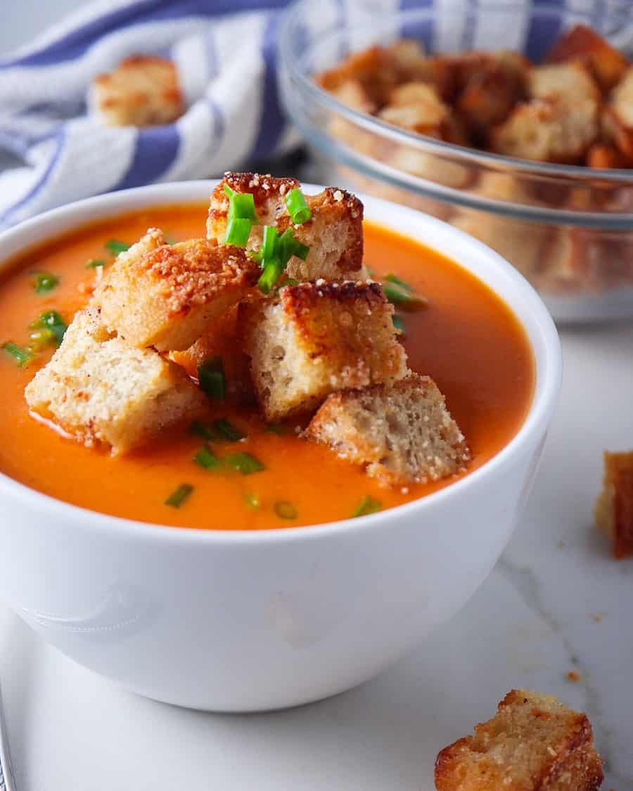 Best Roasted Red Pepper and Gouda Soup Recipe? (Easy Cooking Tips Today)