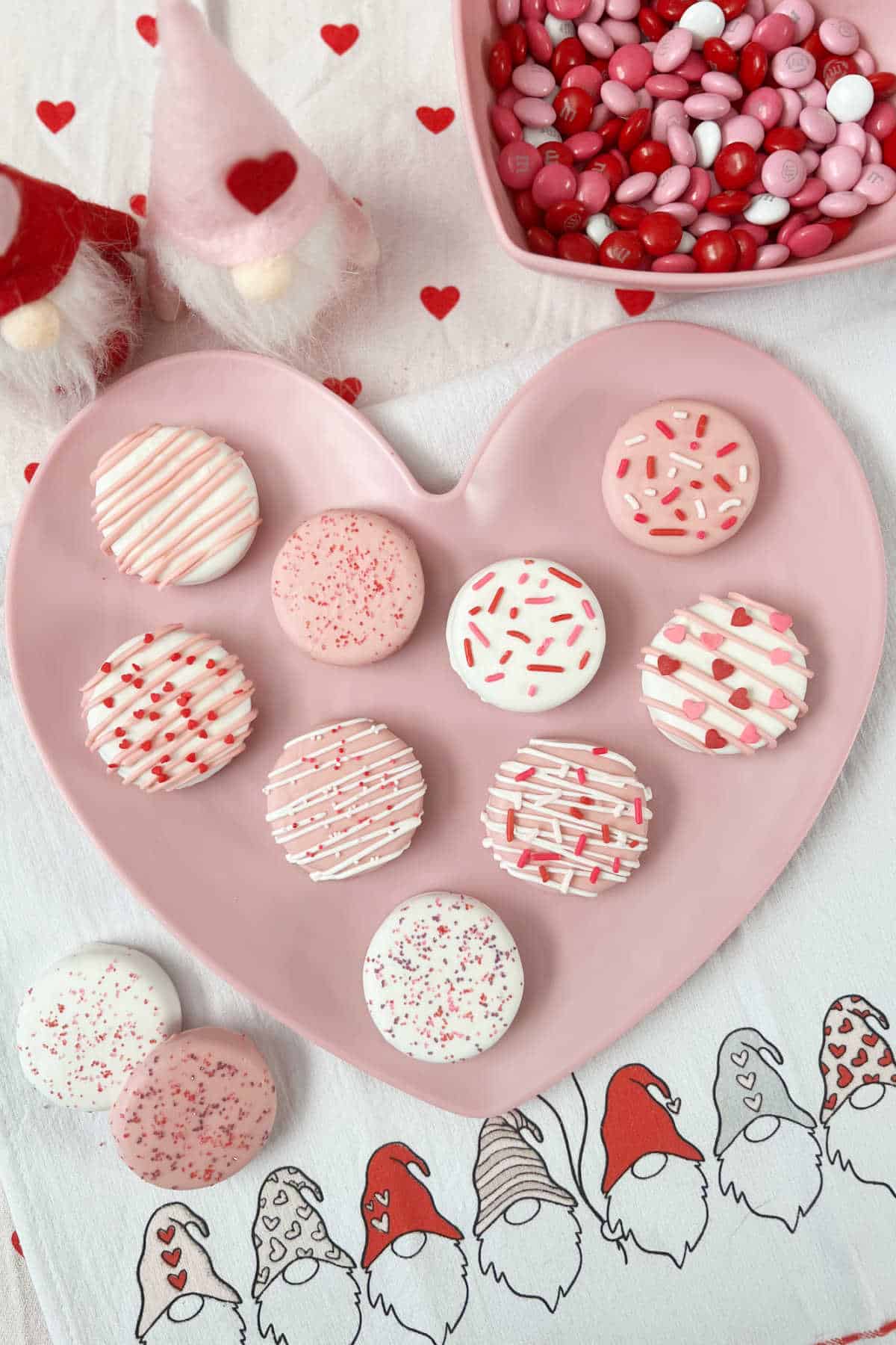 Custom Dipped Oreo Cookie White Chocolate Recipe - Simple Steps Inside!